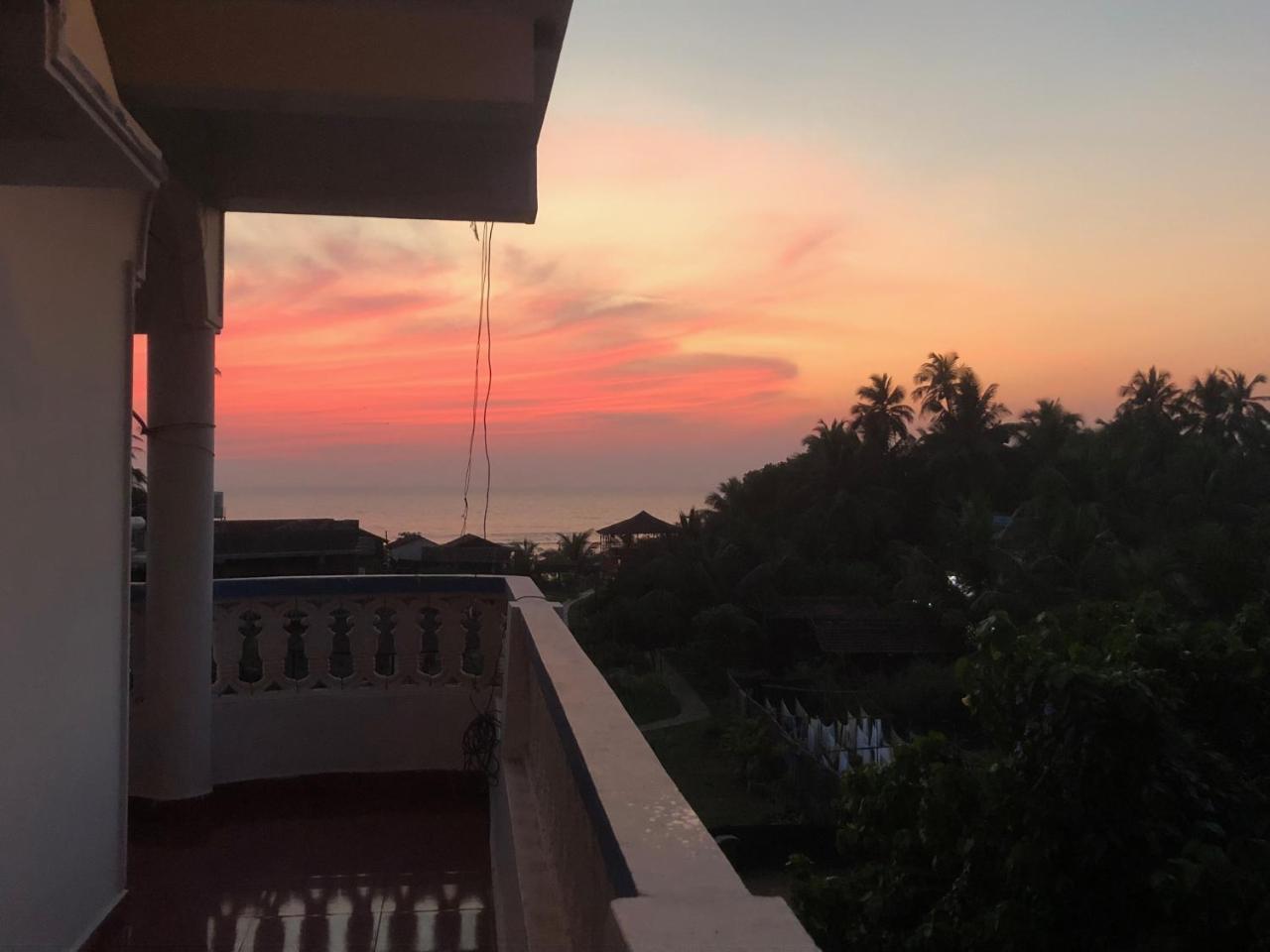 Swati Hotel Arambol Ngoại thất bức ảnh